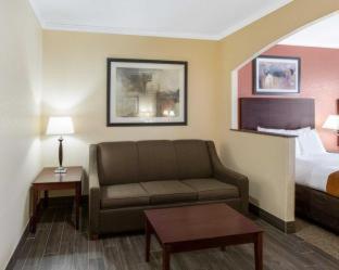 Hotel Comfort I - 10 3*